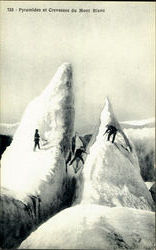 Pyramides Et Crevasses Du Mont Blanc