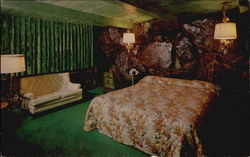 Madonna Inn, Highway 101 and Madonna Road