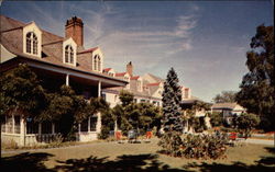 Ye Olde Canoe Place Inn