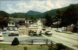 Street Scene in Gatlinburg Street Scene in Gatlinburg