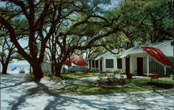 Colonial Cottages Motor Court