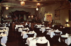 Lee's Orient Restaurant - Interior View Lee's Orient Restaurant - Interior View