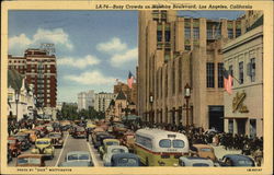 Busy Crowds on Wilshire Boulevard Busy Crowds on Wilshire Boulevard