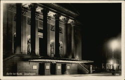 Berlin bei Nacht. Staatsoper (Berlin by Night - State Opera) Berlin bei Nacht. Staatsoper (Berlin by Night - State Opera)