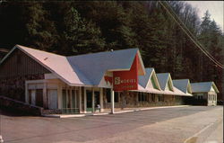 Smokies Restaurant - at the park entrance - Van Reagan, Owner Smokies Restaurant - at the park entrance - Van Reagan, Owner