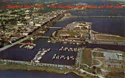 Downtown yacht basin Postcard