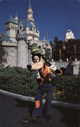 Goofy, Fantasy Land, Disneyland Postcard