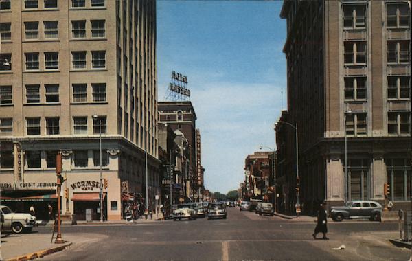 Market Street, looking north from Douglas Avenue - Lassen Hotel Wichita Kansas