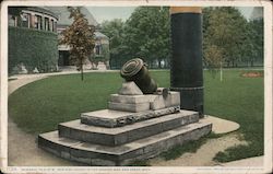 Memorial to U of M Men who fought in the Spanish War Postcard