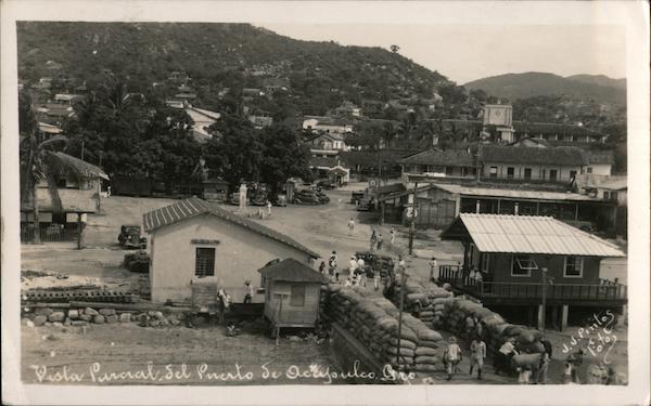 Vista Parcial de Acapulco Mexico J.J. Pintos