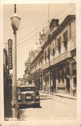 Street Scene, Banco de Londres y Mèxico Diez de Mayo Postcard