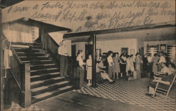 Lobby of Sunflower Hotel Chesterfield Indiana