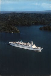 SS Regent Sun (Regency Cruises) Postcard