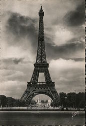 La Tour Eiffel Postcard