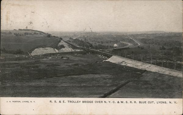 R.S.& E. Trolley Bridge Over N.Y.C.& W.S.R.R. Blue Cut Lyons New York