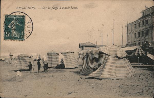 Arcachon - Sur la Plage à Marée Basse France