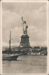Die Freiheitsstatue: Statue of Liberty Postcard