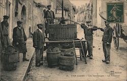 Les Vandanges - Le Pressoir Postcard