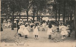 Bal d'enfants Postcard