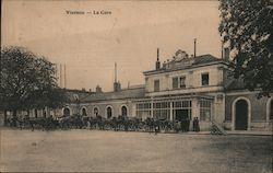 Vierzon - La Gare France Postcard Postcard Postcard