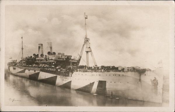 USS Pocahontas Painted With Dazzle Camouflage - WWI