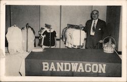 Perfect Knit Togs: Bandwagon Shows Postcard