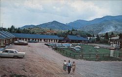 Silver Saddle Motel Postcard