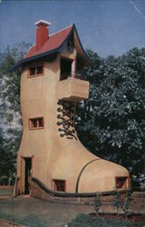 Shoe House, Kamala Nehru Park Postcard