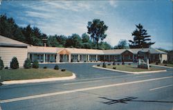 Wagon Wheel Motor Court Postcard