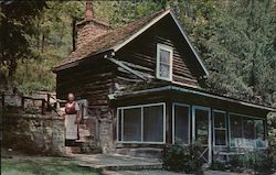 Homesteader's Cabin, Little Norway "The Valley of the Elves" Postcard