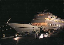 Luxury Yacht "Newport Clipper" Postcard