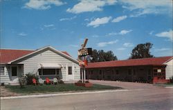 Holiday Motel Cody, WY Postcard Postcard Postcard