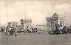 14 - Malo-les-Bains - Bathing Huts on the Beach Postcard