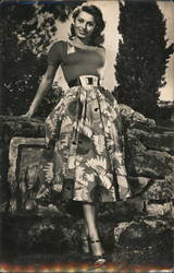SOFIA LOREN Postcard
