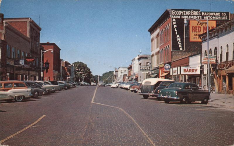 Looking up Main Street Hastings Michigan