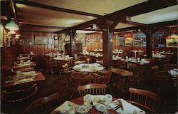 The Pedlar Club of the Yankee Pedlar Inn Postcard
