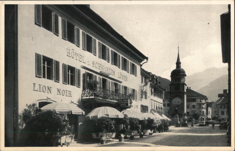 Altdorf - Hotel zum Schwarzen Löwen (seit 1517 bestebend) mit Telldenkmal Switzerland