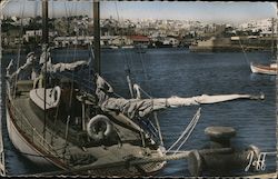 TANGER - Voilier à l'escale et la ville Sailboats Postcard Postcard Postcard