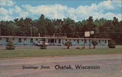 Exterior View of Chain of Lakes Motel Postcard