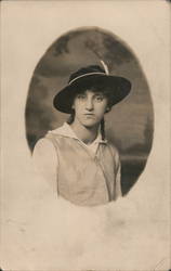 Women in hat Postcard