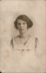 Portrait picture of woman Postcard