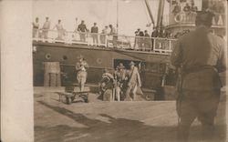 Soldiers disembark from boat, Fort Dade Egmont Key Florida Postcard