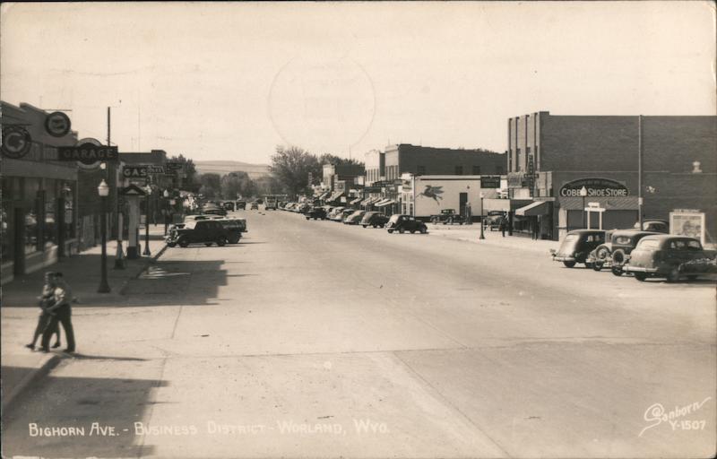 Bighorn Avenue Business District Worland, WY Postcard