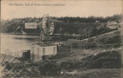 Fort Dauphin - Rade el Moulin a triturer le caoutchouc Postcard