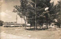 Spalding's Cabins - Hillsboro, N.H. Postcard