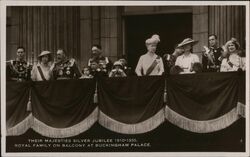 Their Majesties Silver Jubilee 1910-1935. Royal Family on Balcony at Buckingham Palace. Postcard