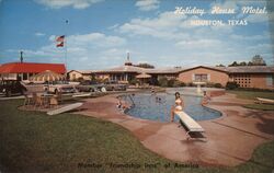 Holiday House Motel Postcard