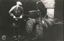 En Bourgogne Postcard