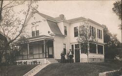 c1910 House at 2518 W 42nd St. Minneapolis, MN Postcard