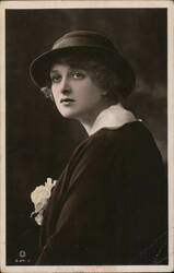 British Beauty Gladys Cooper Portrait Postcard